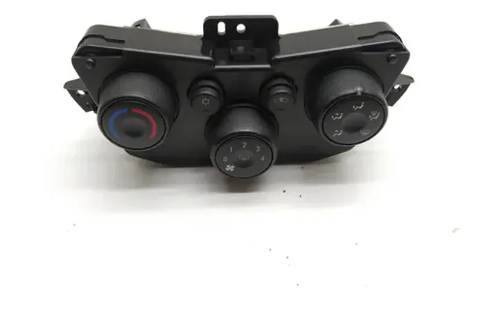 Comando Ar Condicionado Chevrolet Spin Active 2014
