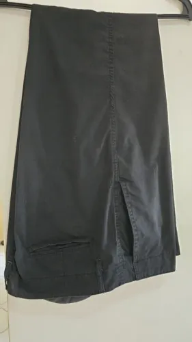 Calça em Brim Sarja,"Semi Nova" !