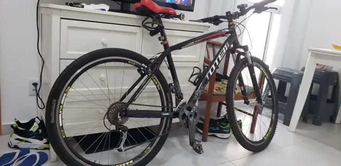 Bicicleta Totem aro 29 toda Alivio