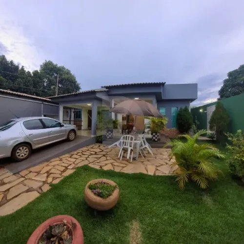 Vendo casa condomínio fechado rua 3 residencial 26 de setembro .