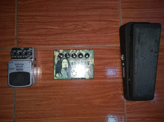 Wah wah cry baby gcb 95 - Mxr DD11 Filme Distortion - Delay Behringer VD 400