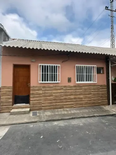 Casas de Vila para Venda em Rio de Janeiro, Santíssimo, 2 dormitórios, 1 banheiro, 1 vaga