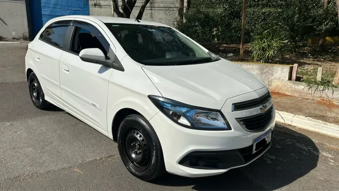 Chevrolet Onix Hatch LT 1.4 8V Flexpower 5P Mec. 2016