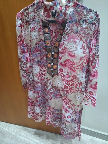 Bata feminina nova