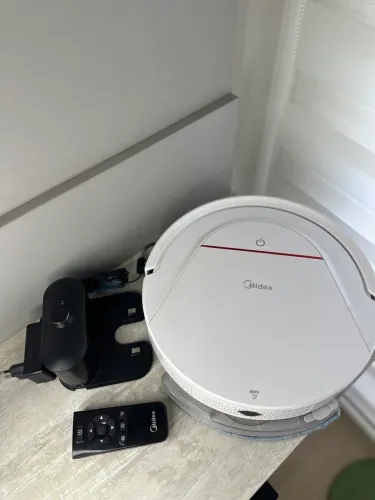Aspirador Robô Midea VRB81B - Limpeza Inteligente e Prática