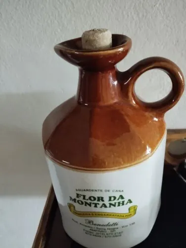 Garrafa de Aguardente Flor da Montanha - Benedetti