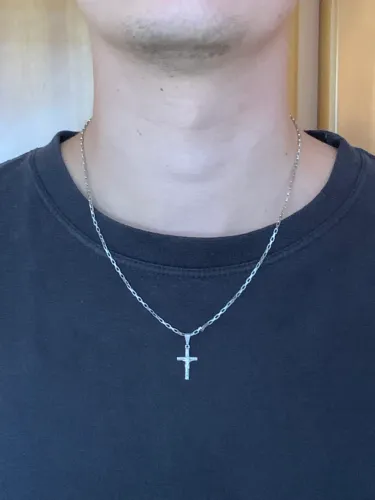 Corrente em aço com pingente crucifixo 50cm