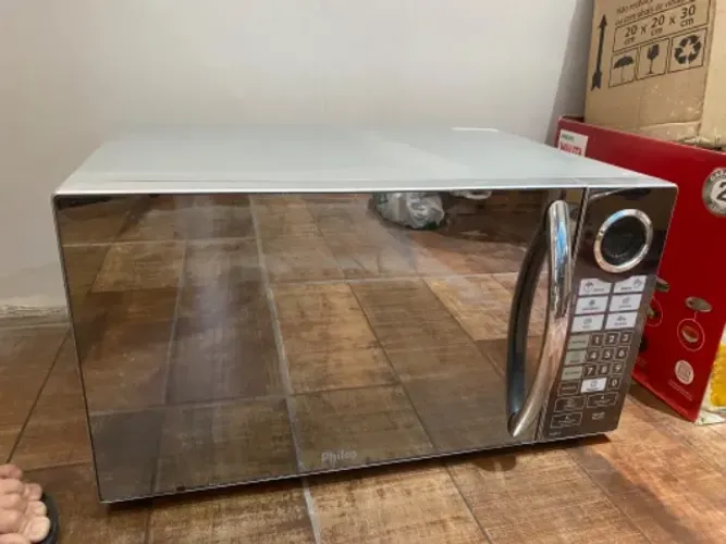 Microondas Philco 30 l inox