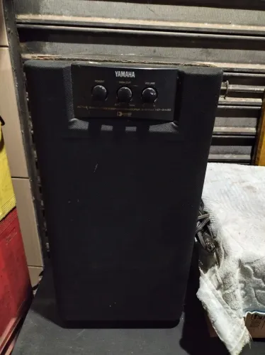 Subwoofer ativo Yamara