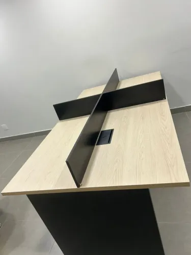 Mesa de Escritório com Divisórias estação de trabalho/ baías 