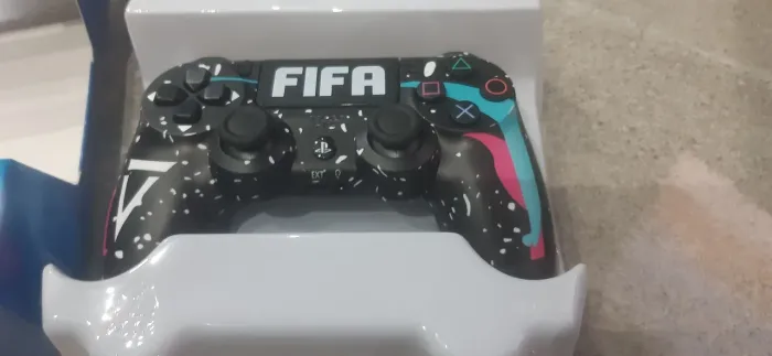 Controle PS4 FIFA - Edição Especial - 1ª linha