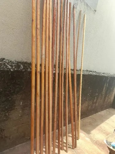 madeira para decoração ou construção 