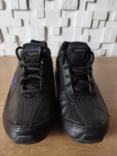 Tênis Reebok Running Preto tam 34 Novo !!!