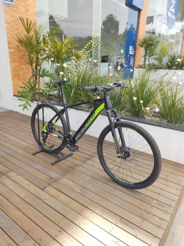 E-bike Oggi E-BW 8.0s apenas 585km rodados