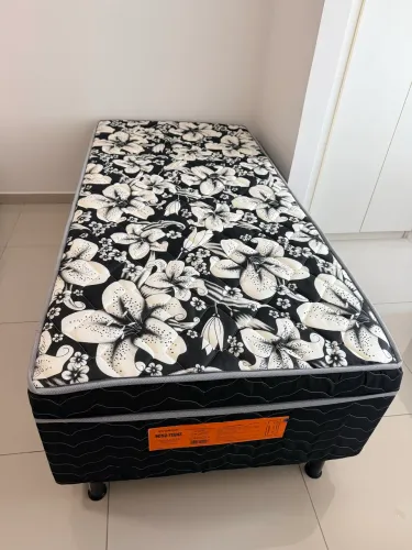 Vendo cama box solteiro