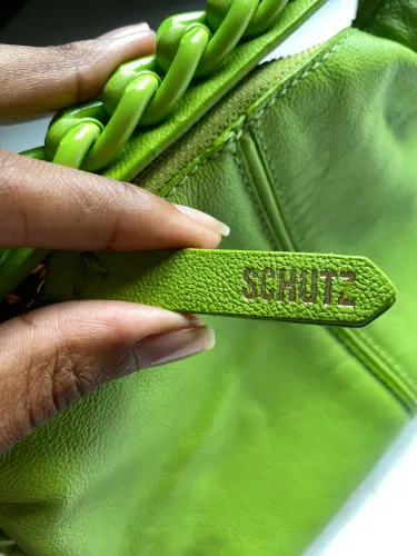 Bolsa Mini Verde Schütz Couro