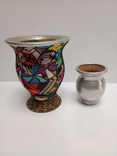 Cuia para chimarrão decorado + cuia tradicional