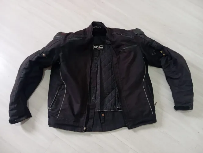 Bag,jaqueta couro,capacete