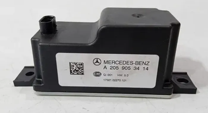 Bateria Auxiliar Mercedes C180 C250 C300 2015 - 2018 - Direito