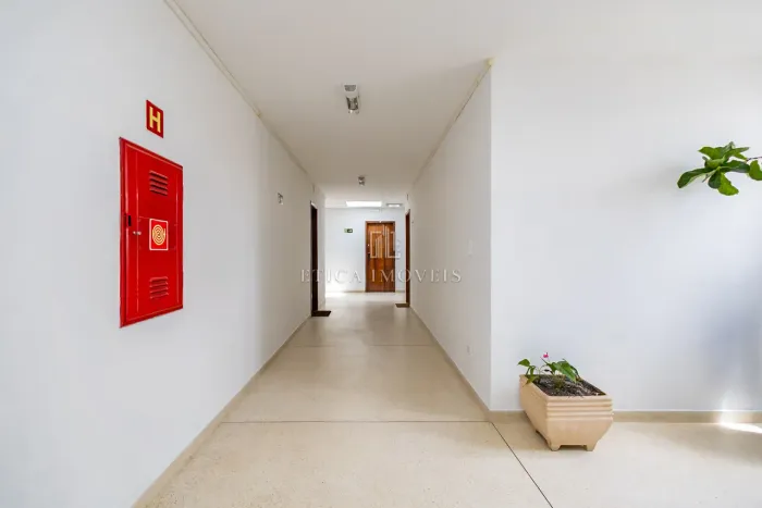 Prédio Comercial à venda com 1700m² por R$ 6.300.000,00 no bairro Mercês - CURITIBA / PR
