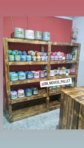 Prateleira comercial rústica de madeira pallet 