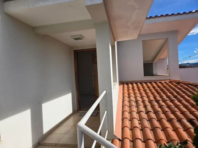 Casa de alto padrão à venda no bairro " Monte Líbano " Lavras-MG