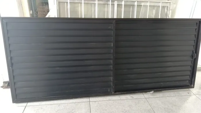 Pra vender! Armario de Alumínio de pia veneziana Marrom