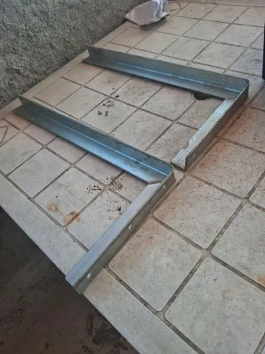 Cantoneira  para pia de cozinha 