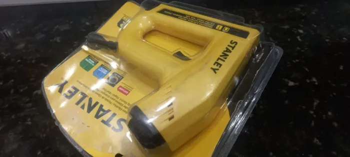 Pinador Grampeadeira Elétrico Profissional Stanley Tre550 220V