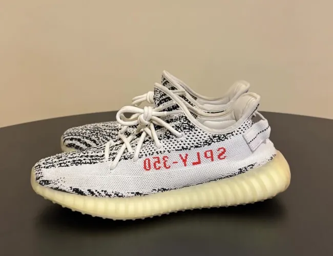Tênis adidas Yeezy boost 350 V2 Zebra original