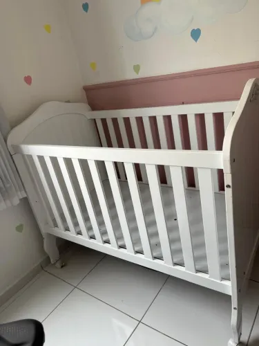 Berço Todo em MDF, nunca usado! Comprado na San Remo
