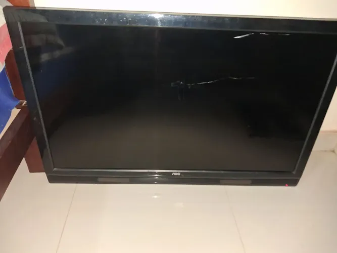 TV LCD aoc lc42d1320 com defeito