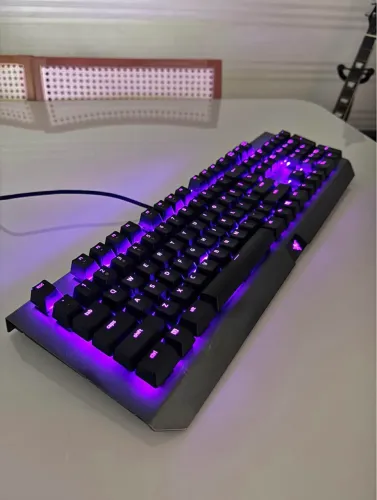 Teclado Mecânico Gamer Razer BlackWidow V3 Tenkeyless, Chroma Razer RGB