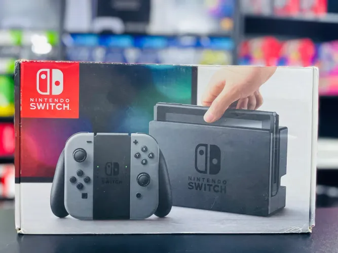 NINTENDO SWITCH V2 TRAVADO SEMI NOVO 3 MÊS DE GARANTIA