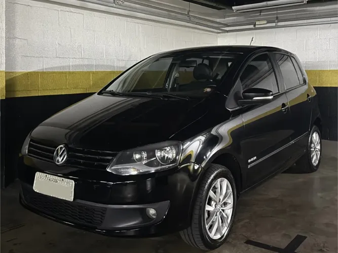 Volkswagen Fox 1.6 MI Total Flex 8V 5P 2014