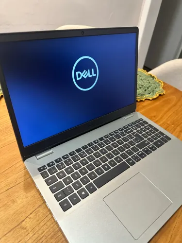 Dell Inspiron 3501 i5-1035G1 16GB RAM 256 SSD