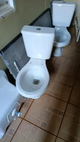 Privada com descarga acoplado Deca