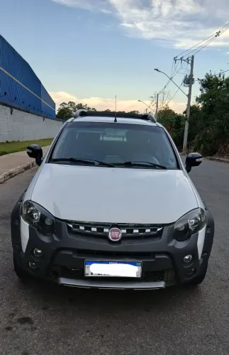 Fiat Strada Adv.1.8 16V Locker Dualo. Flex CD 2015