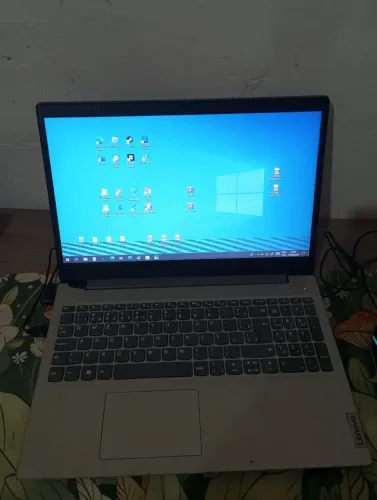 Notebook Lenovo i3 idealpad 128gb/4 ram