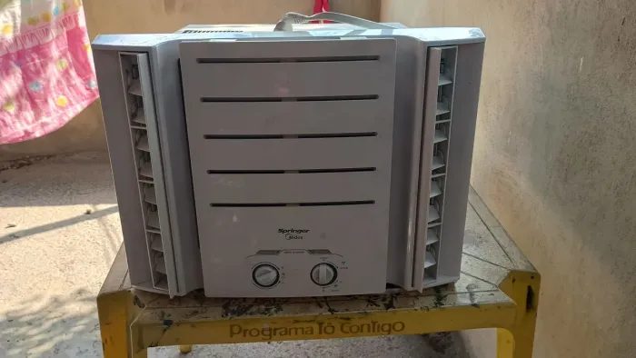 Ar condicionado e Capacitores