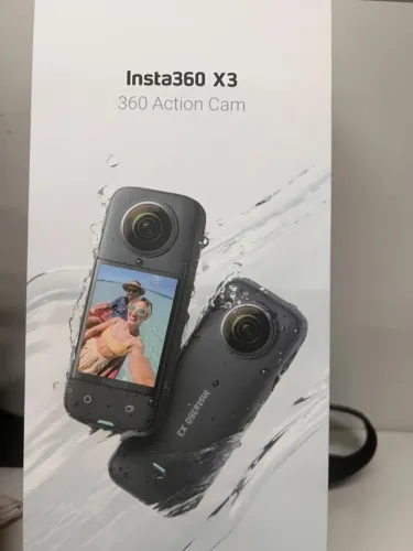 Câmera de ação 5.7K Insta360 X3 nova