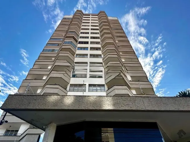 Apartamento no Edifício Costa do Marfim