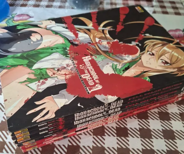 Colecao High school of the dead