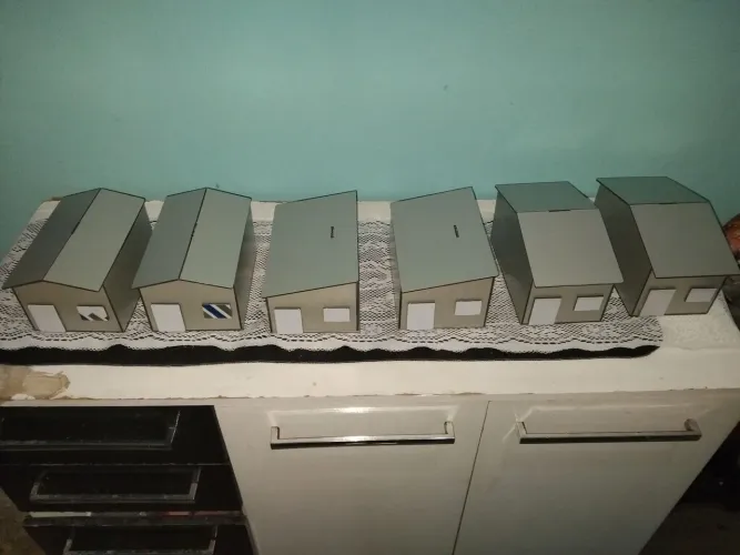 Casinha feita de ACM serve como cofre e decoração, Casinha Suzana medida 13×22 , 14×19,
