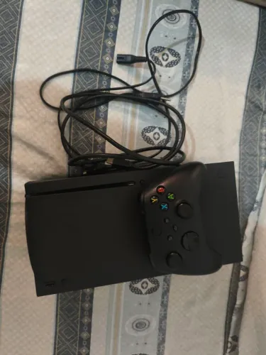 Xbox série x 1T com 1 controle