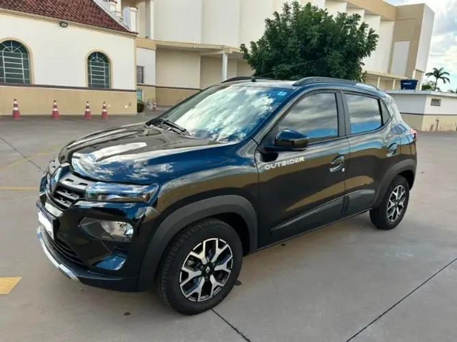 Renault Kwid Outsider 1.0 Flex 12V 5P Mec. 2025