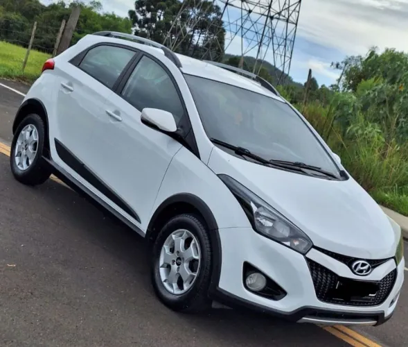 Hyundai HB20X Premium 1.6 Flex 16V Aut. 2014