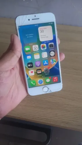 iPhone 8