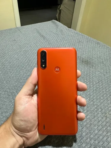 Moto E7 Power 32GB Vermelho Conservado