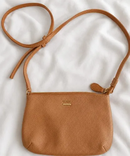 Bolsa Arezzo vendo ou troco por outra